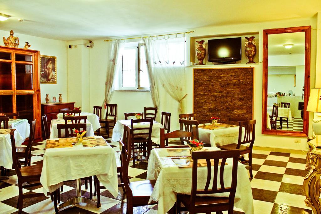 Hotel Palace Nardo Рим Ресторан фото